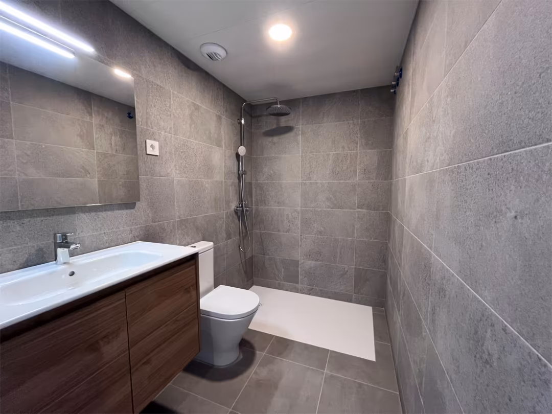 Piso en  Carrer de IꞌOrient 27 - Foto 2