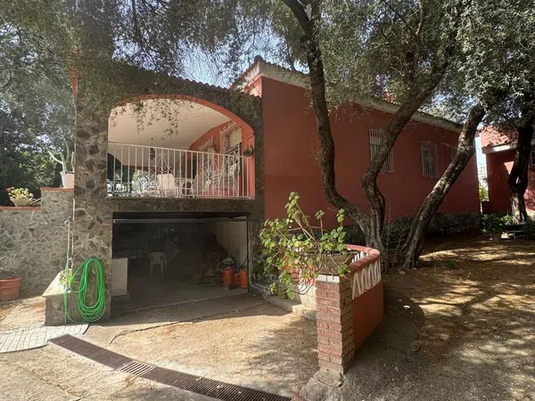 Casa o chalet independiente en Calle Chalets Baldío, 39 - Foto 4