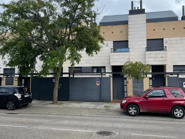 Chalet adosado en Calle Papelpampa, 65 - Foto 1