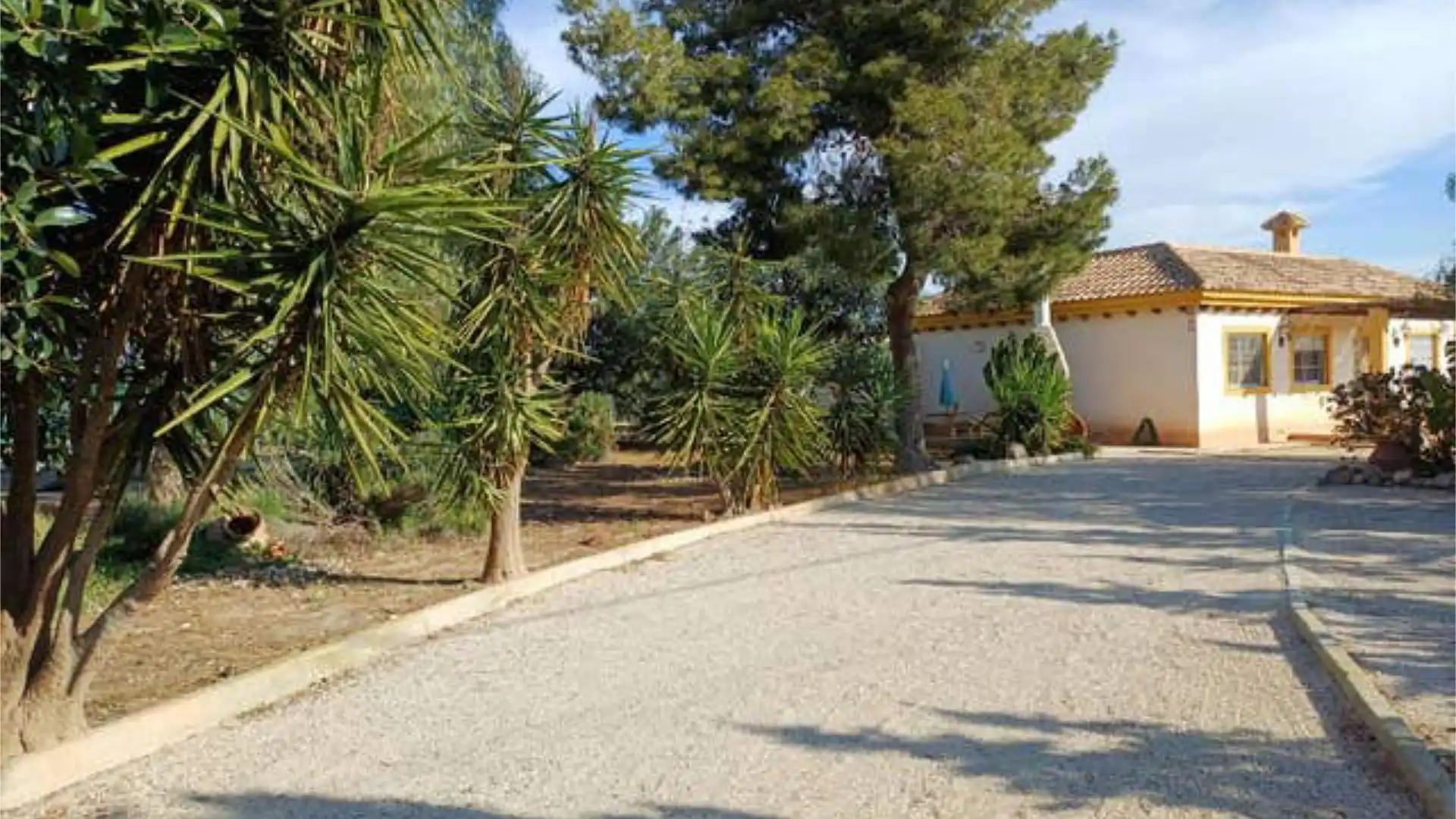 Casa adosada en Avileses - Foto 2