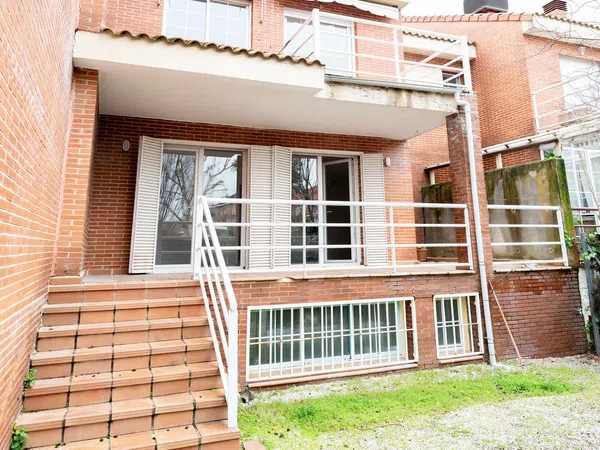 Chalet adosado en Calle Monasterio de Irache, 53 - Foto 1