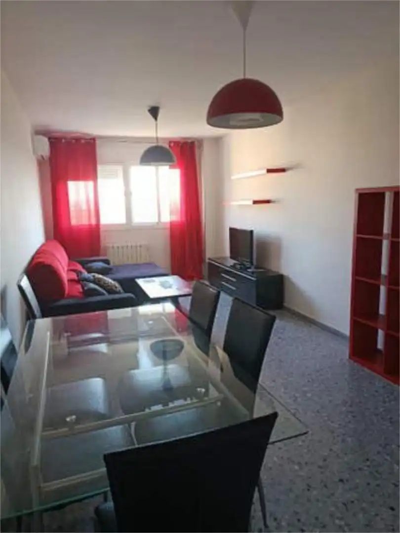 Piso en Urbanización La Calzada - Foto 5