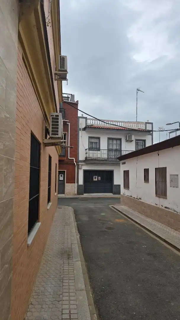Casa adosada en  Calle Alcuceros 72 - Foto 2
