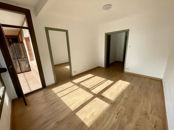 Piso en calle Modern, 1