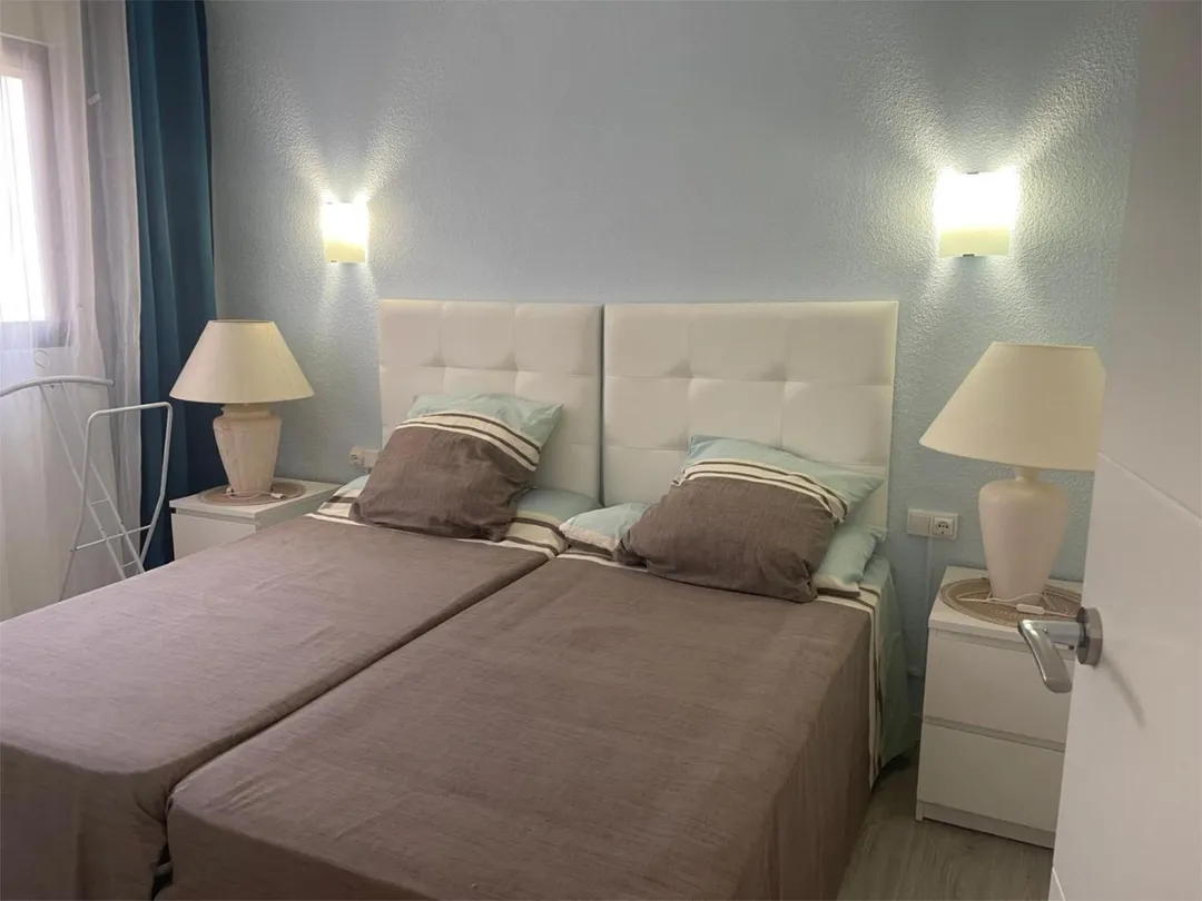 Piso en  Avenida de Estocolmo 9 - Foto 2