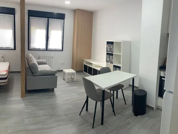Estudio en Calle Jesús García Bernalt, 1 - Foto 1