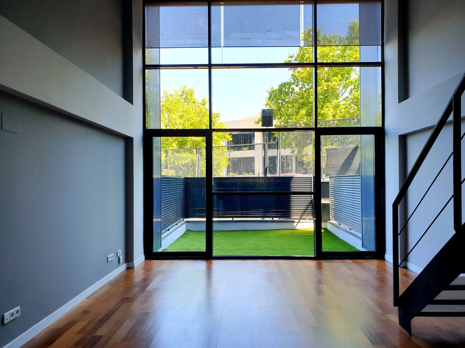 Estudio en avenida del Cerro del Águila, 2