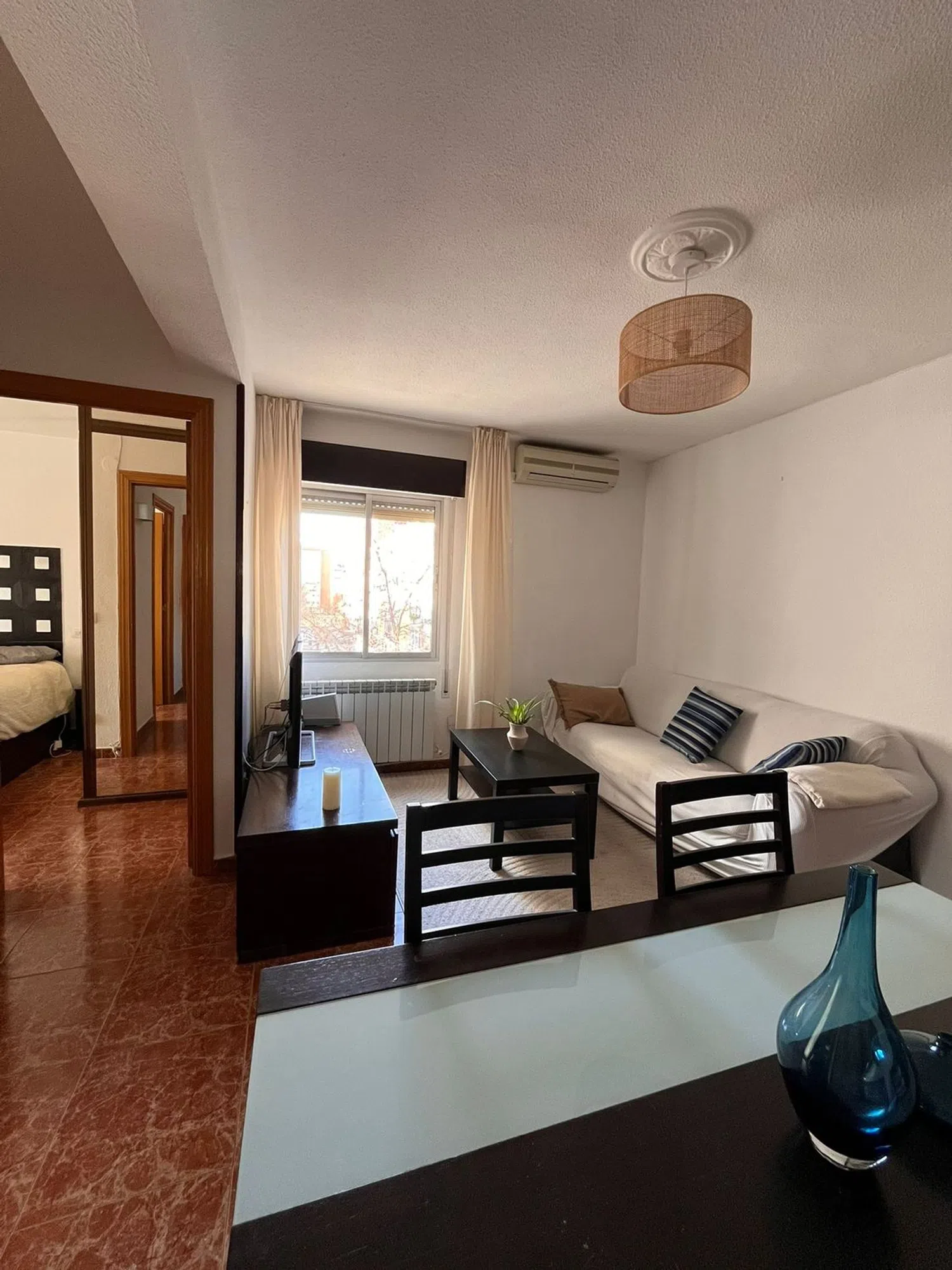 Piso en calle de Melchor Fernández Almagro, 86 - Foto 1