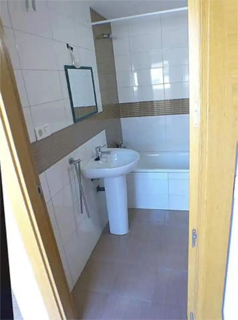 Piso en La Zubia - Foto 3
