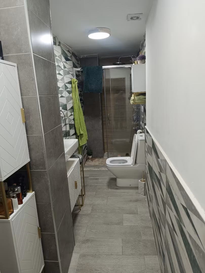 Planta baja en  Carrer de Pere Cabanes 29 - Foto 2