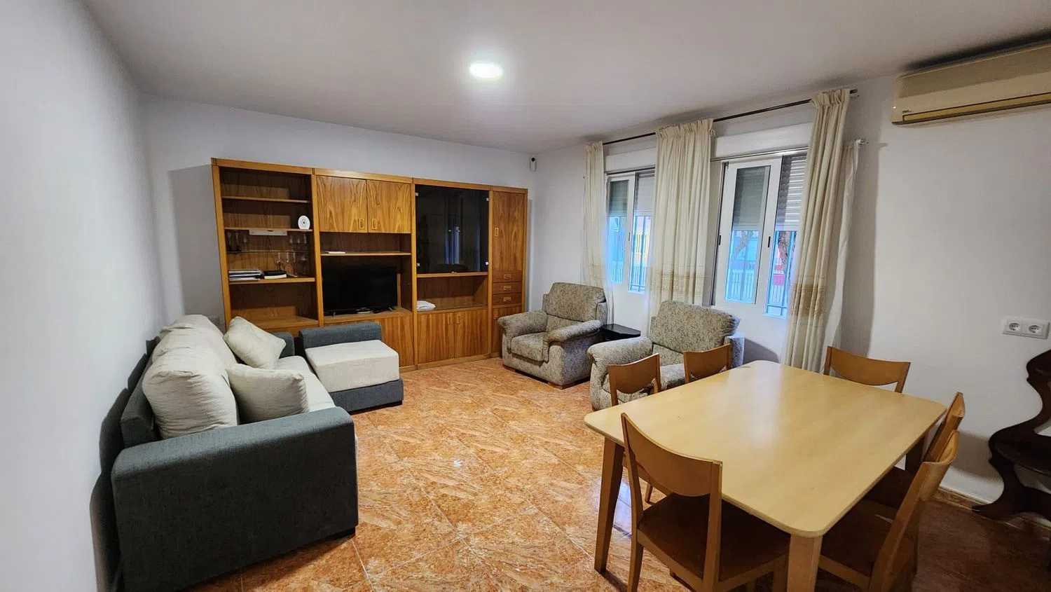 Chalet pareado en Barrio San Fermín - Foto 4