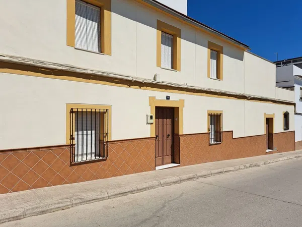 Chalet adosado en Calle Batalla de Garellano, 13 - Foto 1