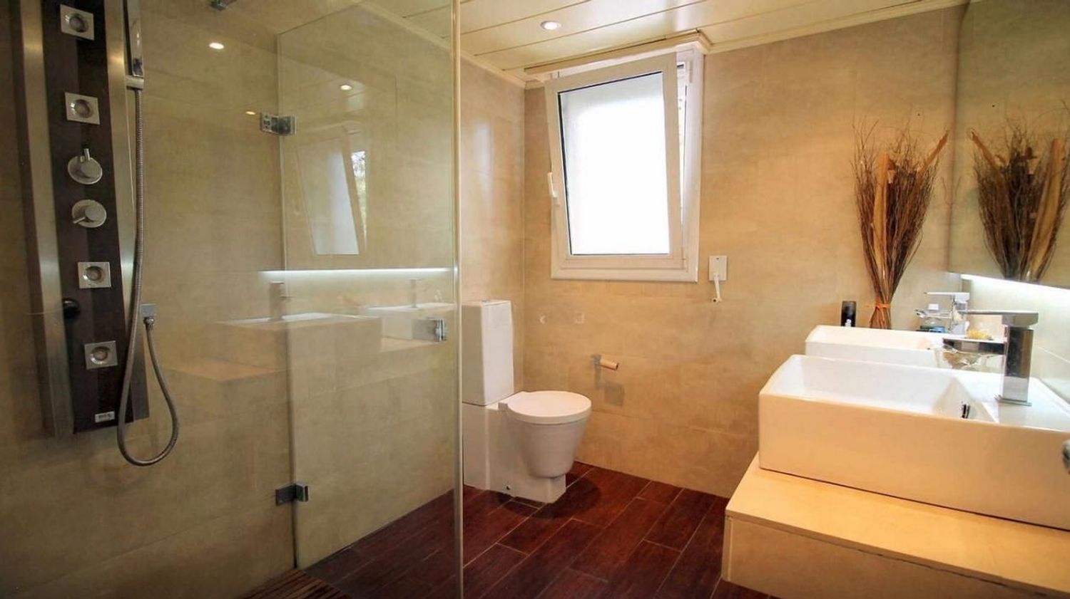 Chalet adosado en calle de Josep Renom, 99 - Foto 5