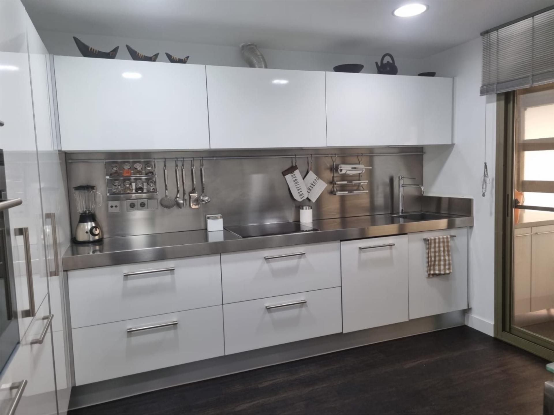 Piso en  Avenida Pintor Fernando Soria 10 - Foto 14