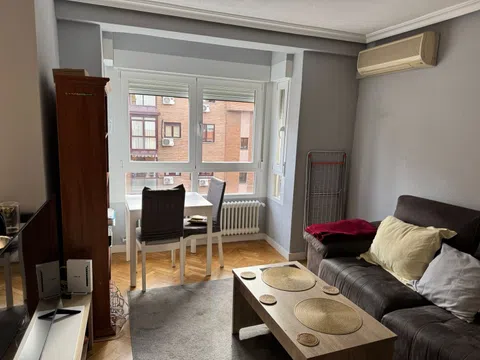 Piso en calle de la vía, 15