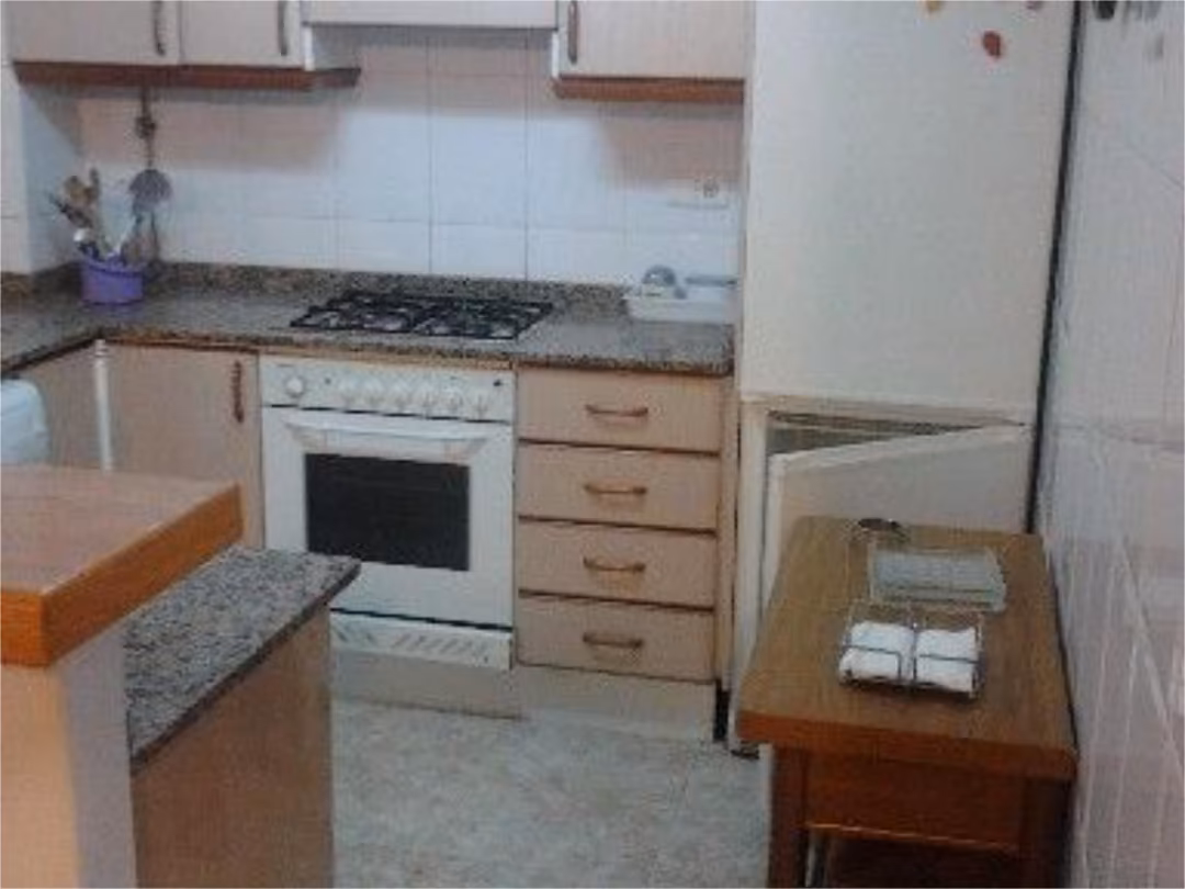 Piso en  Carrer de Polo y Peyrolón 46 - Foto 5