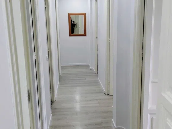 Piso en calle de Guzmán el Bueno, 29