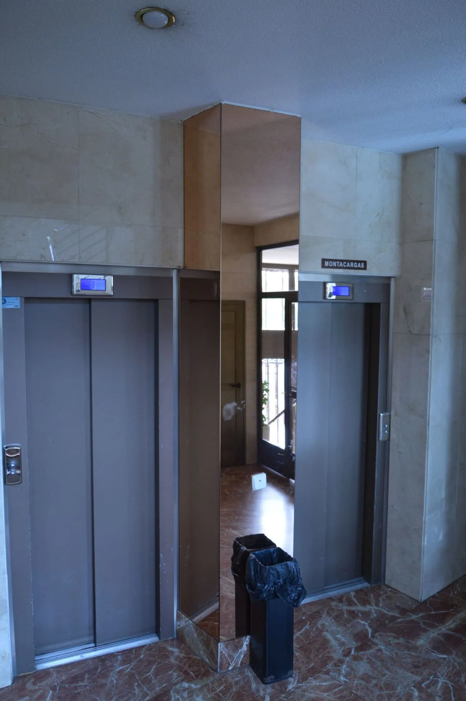 Piso en calle de Villalobos, 141 - Foto 2