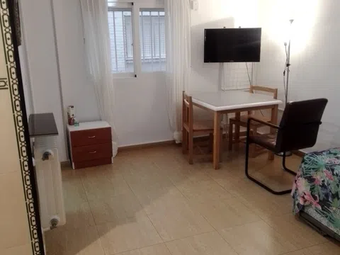Estudio en calle Almona de San Juan de Dios, 20