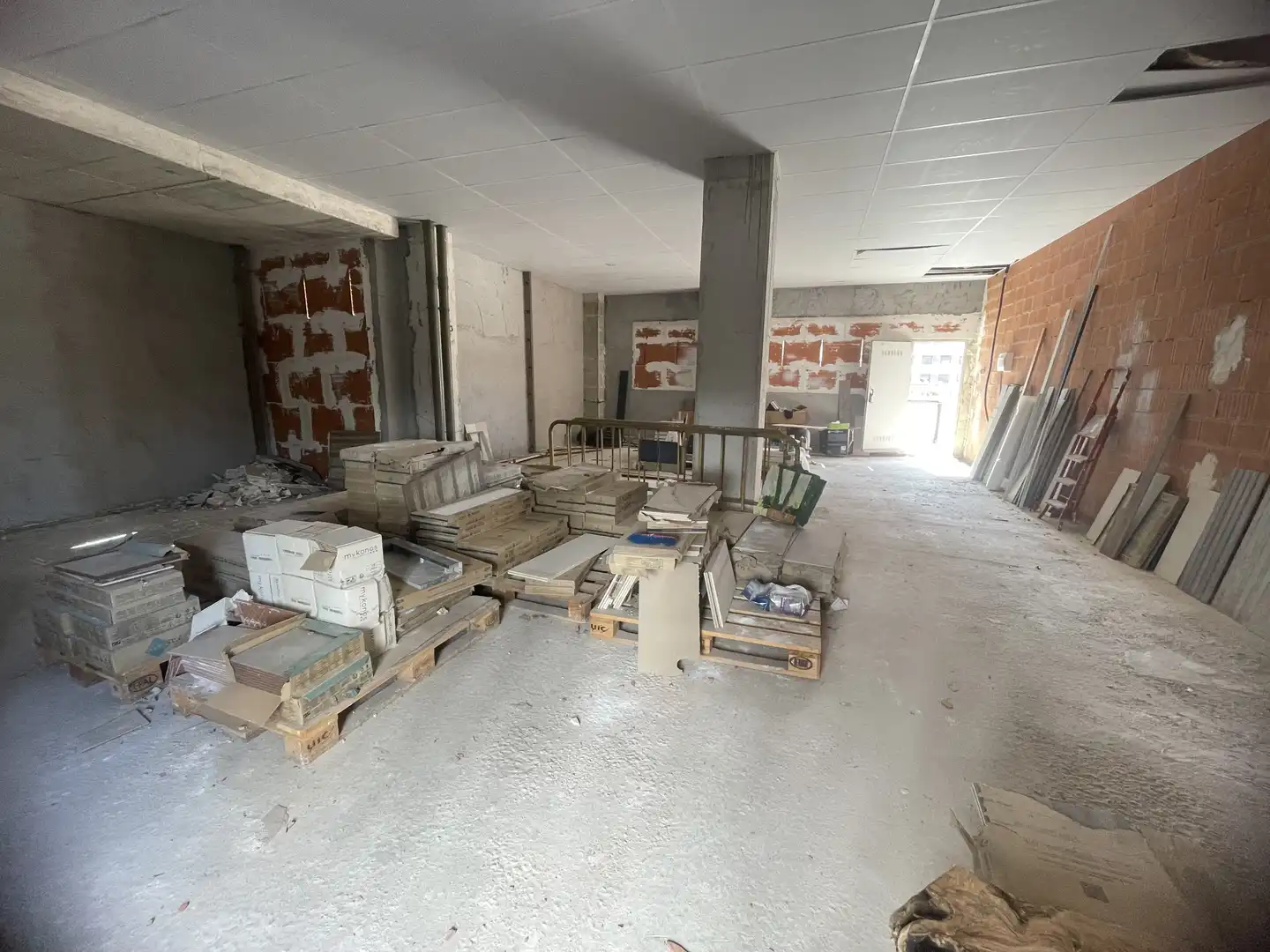 Local comercial en  Calle Doctora Damiana Zaragoza 1 - Foto 9