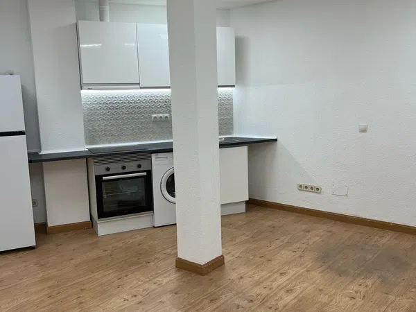 Piso en avenida de Pablo Neruda, 120 D