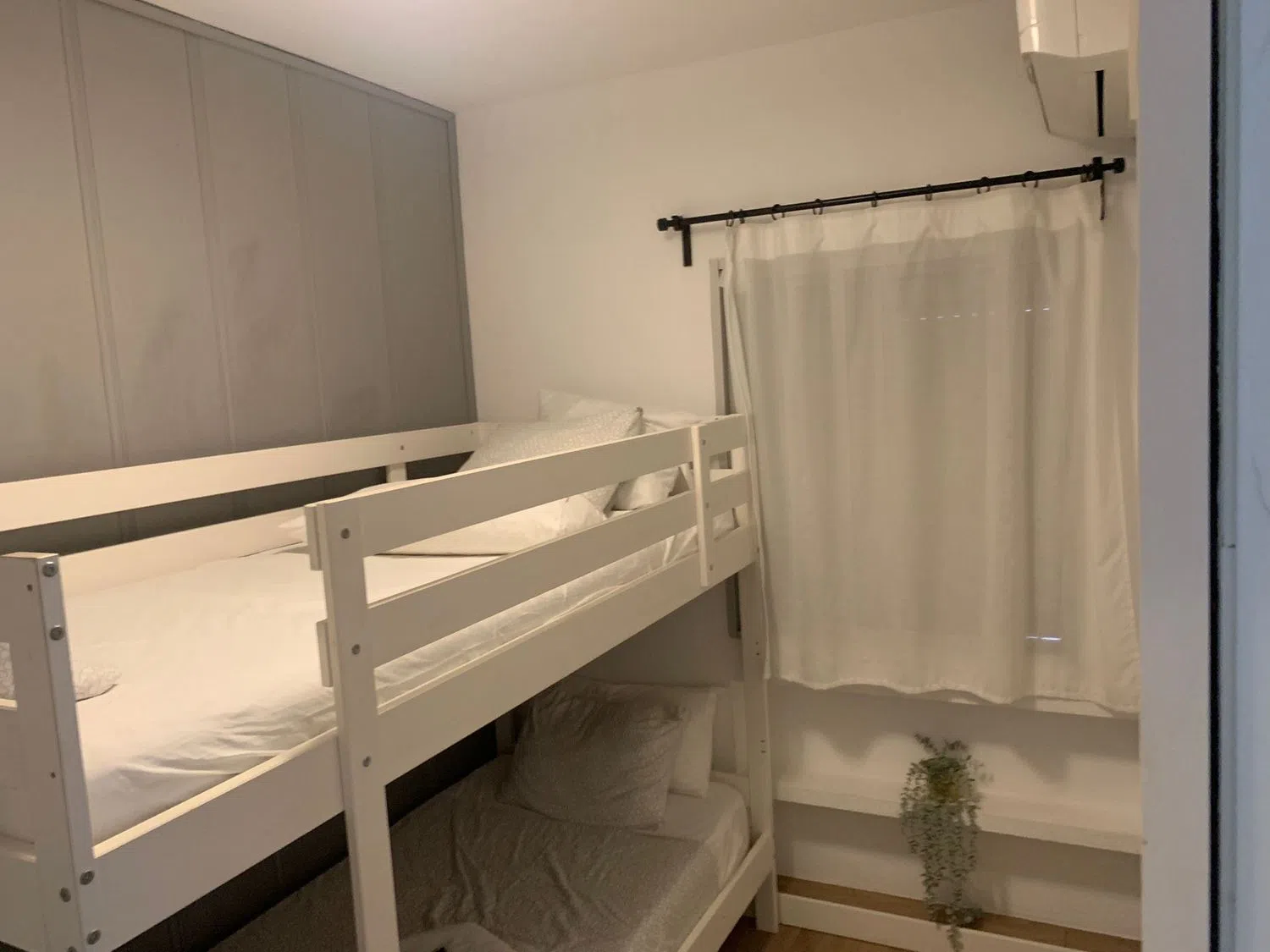 Piso en calle Playa de Chipiona, 5 - Foto 1