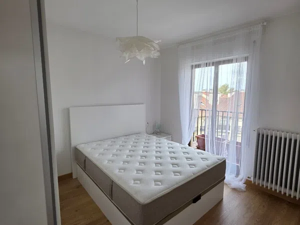 Piso en avenida de los Reyes de España, 26 - Foto 4