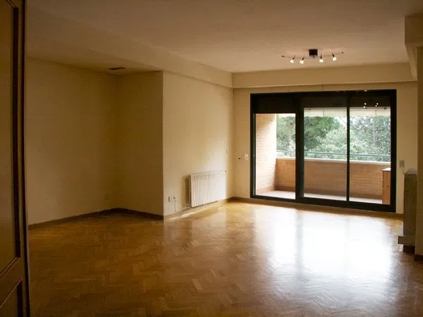 Piso en calle Tramontana, 26