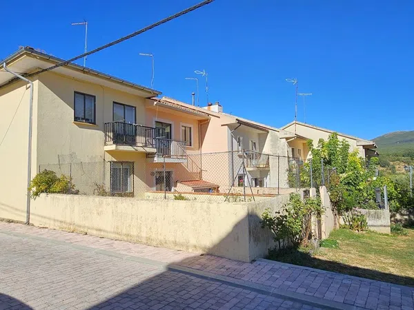 Chalet pareado en Riaza - Foto 3