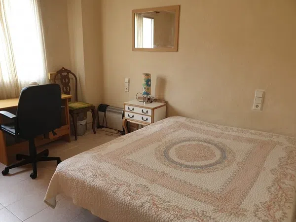 Piso en calle del Monestir de Poblet, 6 - Foto 2