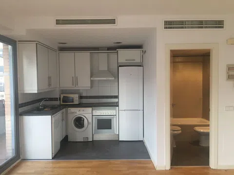 Estudio en calle Pedro Campos, 4