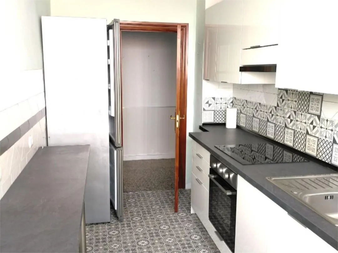 Piso en  Calle Albuñol 1 - Foto 3