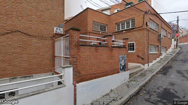 Vista de la calle de Piso en Calle Tirvia, 6
