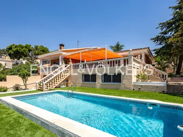 Chalet en Viladecans - Foto 2