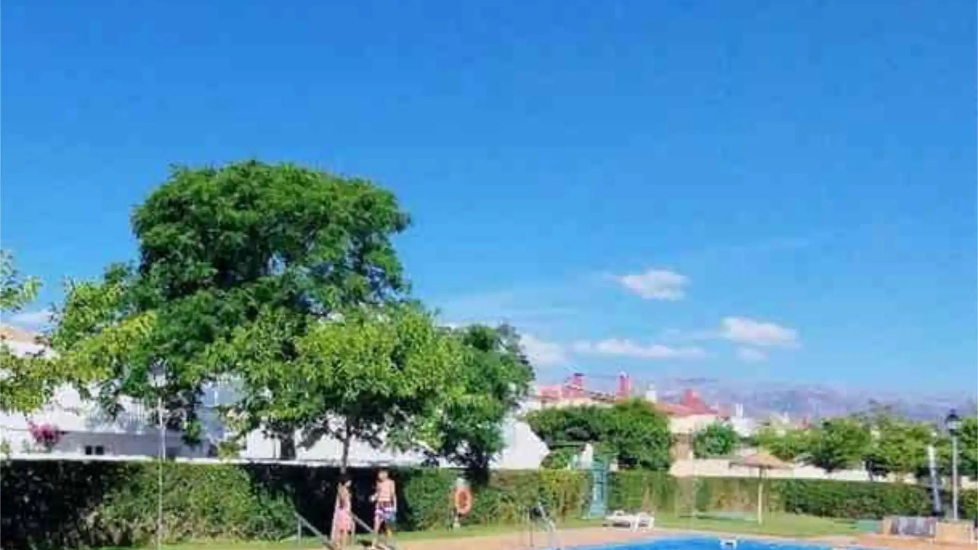 Chalet en Casa en alquiler Urb. LOMA LINDA - Foto 1