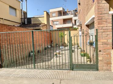 Chalet en  Carrer de Sant Pelegrí 80 - Foto 2