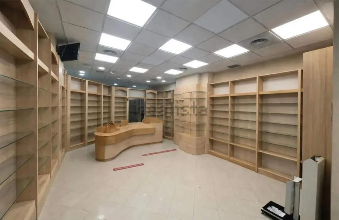 Piso en  Avenida Cristóbal Colón 18 - Foto 2