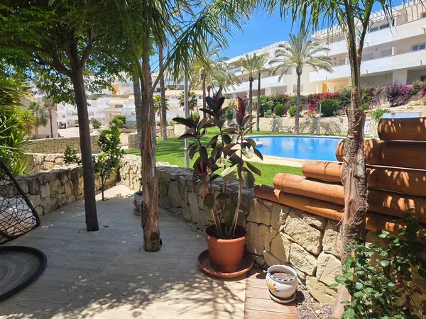 Chalet adosado en Avenida de la Vilajoiosa, 1 - Foto 1