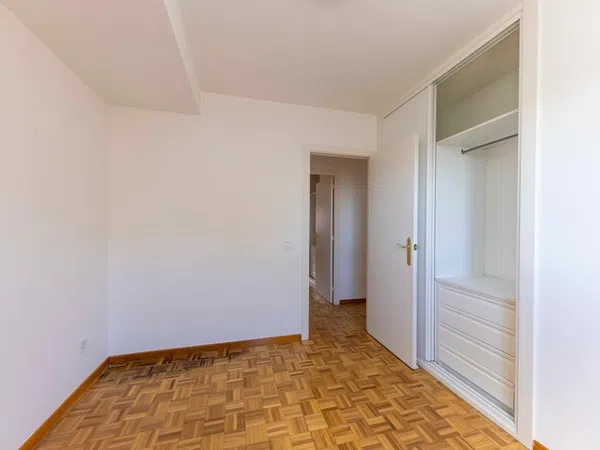 Piso en calle Valle del Roncal, 5 - Foto 11