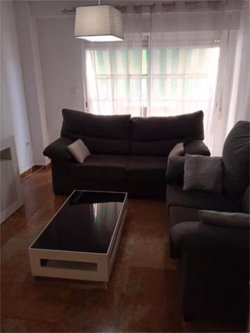 Piso en Ciudad Jardín - Foto 2