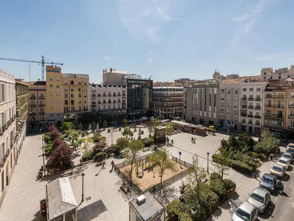 Dúplex en plaza de Pedro Zerolo, 4