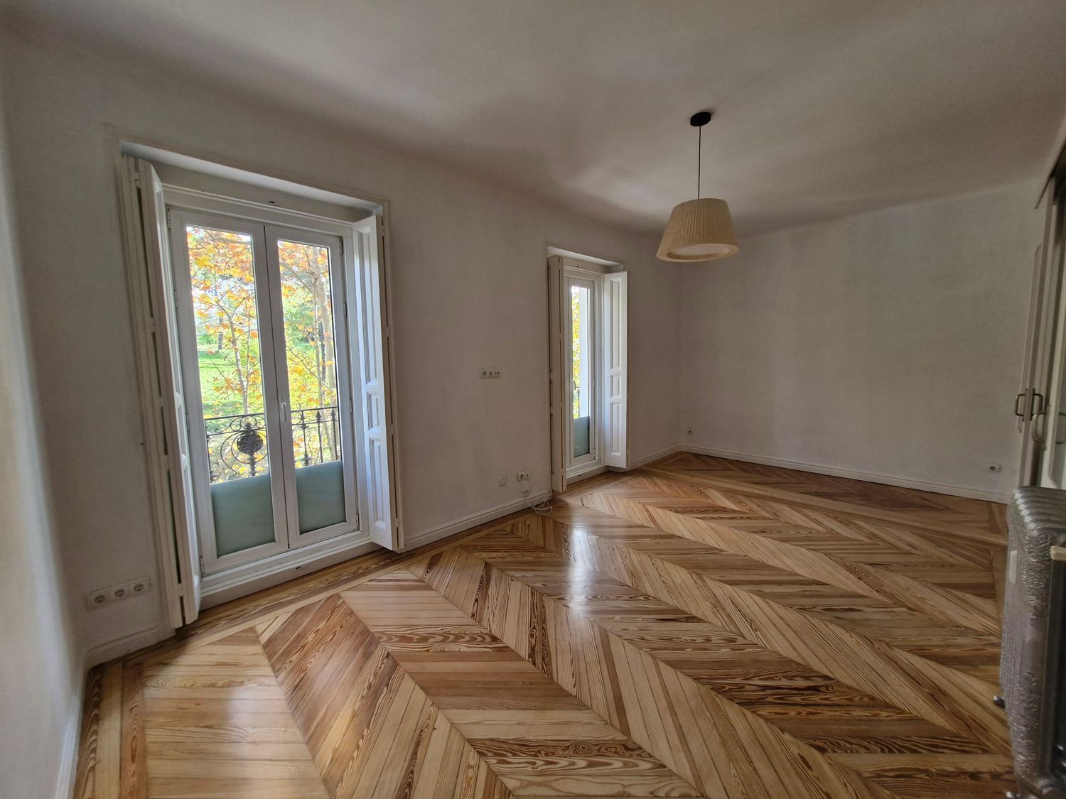 Piso en calle de Alfonso XII, 58 - Foto 2