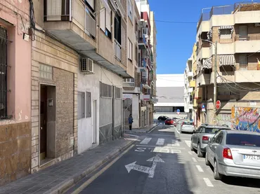 Local comercial en  Calle Teniente Llorca 26 - Foto 6