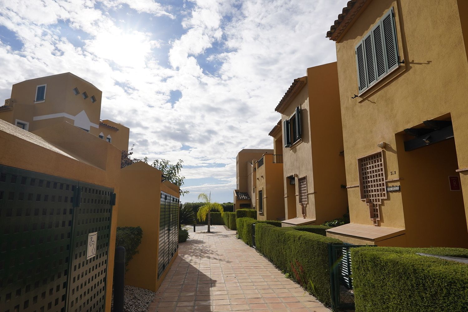 Chalet adosado en Golf Bahía - Foto 7