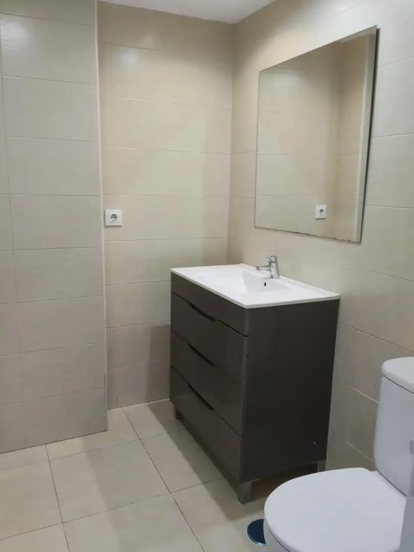 Piso en  Calle Antonio María Manrique 8 - Foto 3