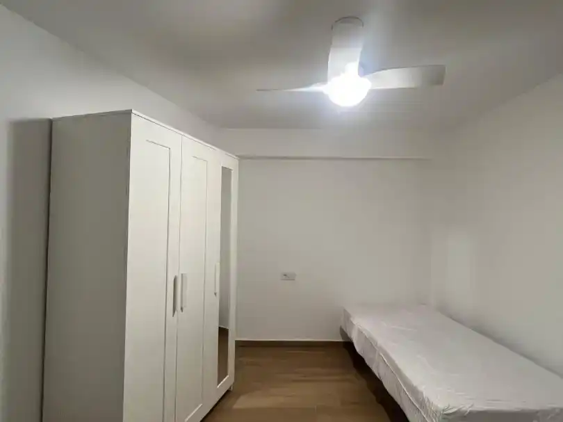 Piso en  Calle Mariano Montesinos 20 - Foto 4