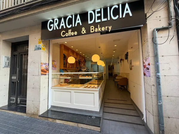 Cafetería, bar en traspaso en Calle del Montseny - Foto 1