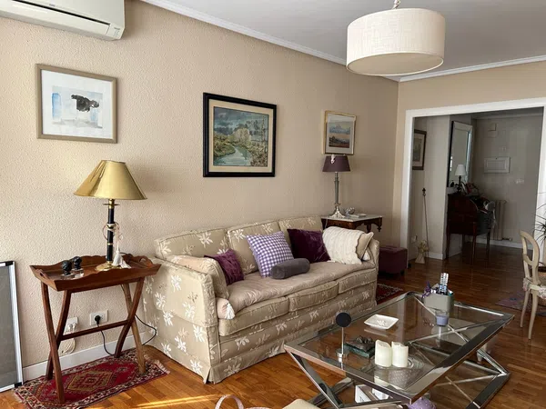 Piso en avenida de Cesáreo Alierta, 35