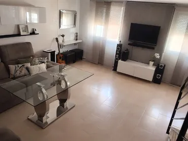 Dúplex en  Calle Luis Pérez Ponce 27 - Foto 8