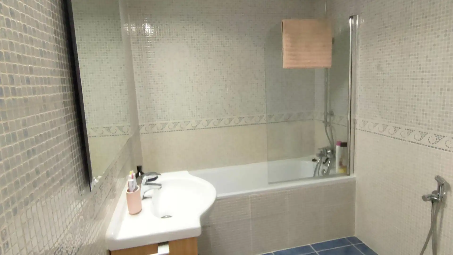 Casa adosada en  Calle e Ramos de Sierrezuela 42 - Foto 9